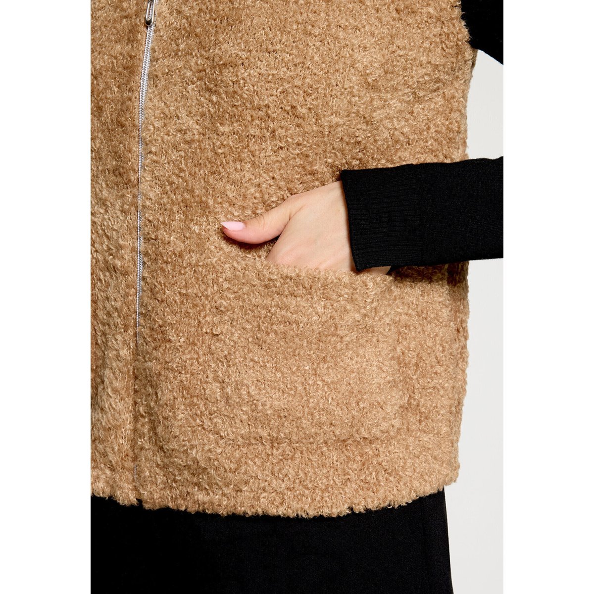 Veste sans manches en maille à col droit beige, BETTY BARCLAY