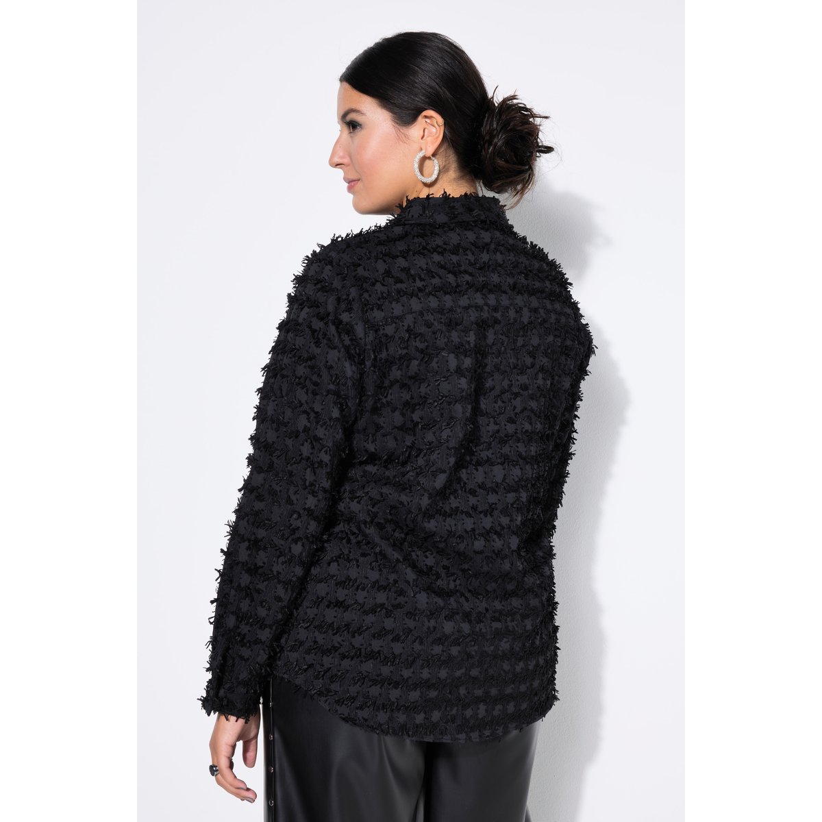 Chemisier coupe Wide Straight Shape, franges noir, STUDIO UNTOLD