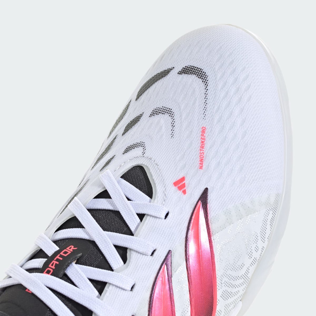 Chaussure De Football Predator Pro Turf Chaussure De Football Predator Pro Turf cloud white / solar turbo / core black, adidas Performance