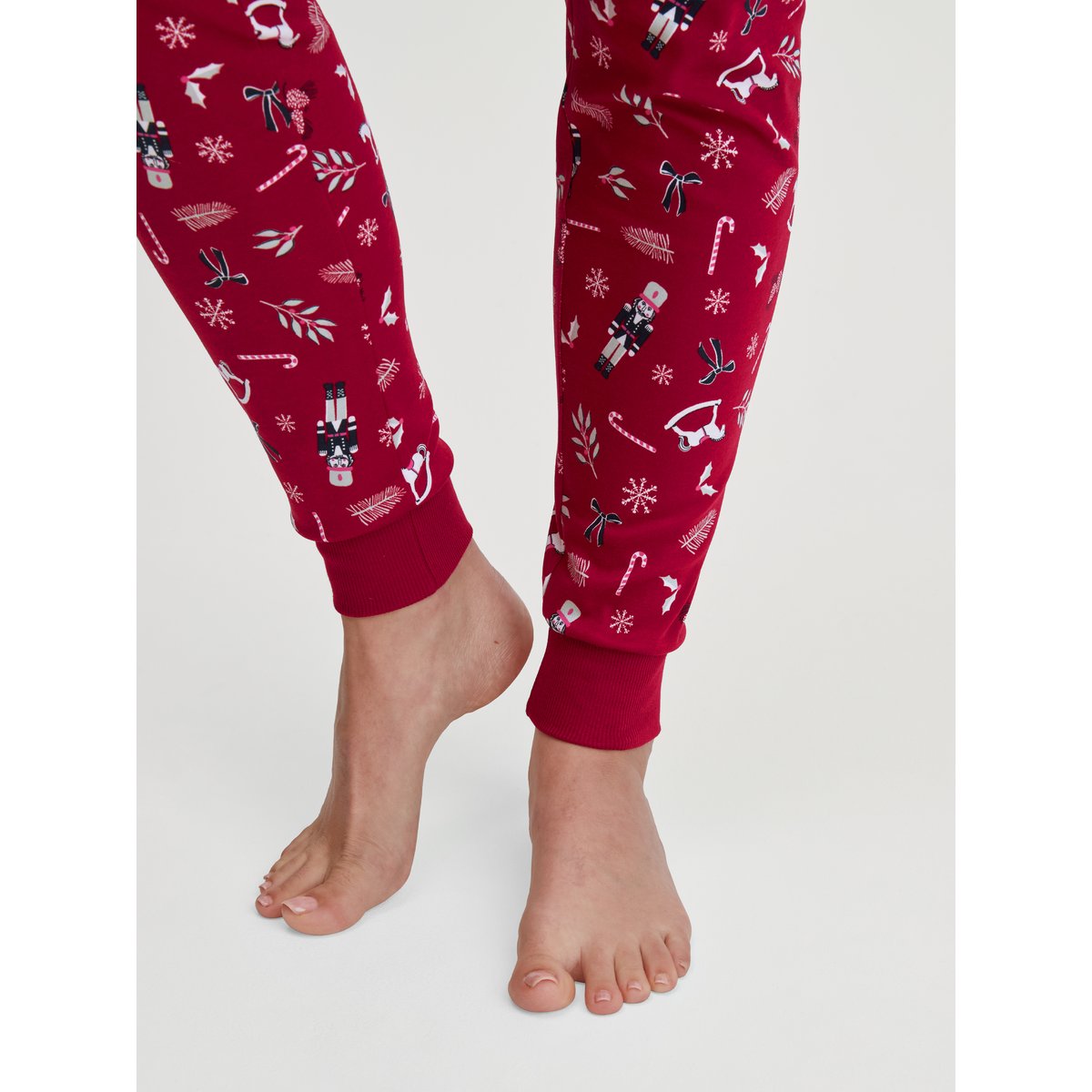Pyjama avec bords élastiques manches longues Coton FAMILY & FRIENDS deep rouge, CALIDA