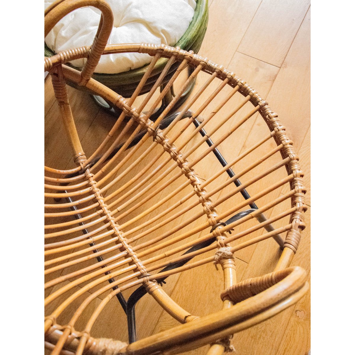 Fauteuil en rotin et métal noir Ernest N°710 - Bon état noir - comme neuf, DEBONGOUT
