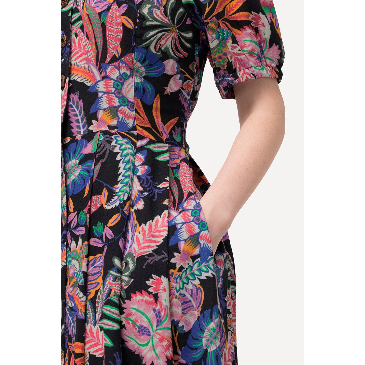 Robe, feuilles, mélange de lin, col rond noir, ULLA POPKEN