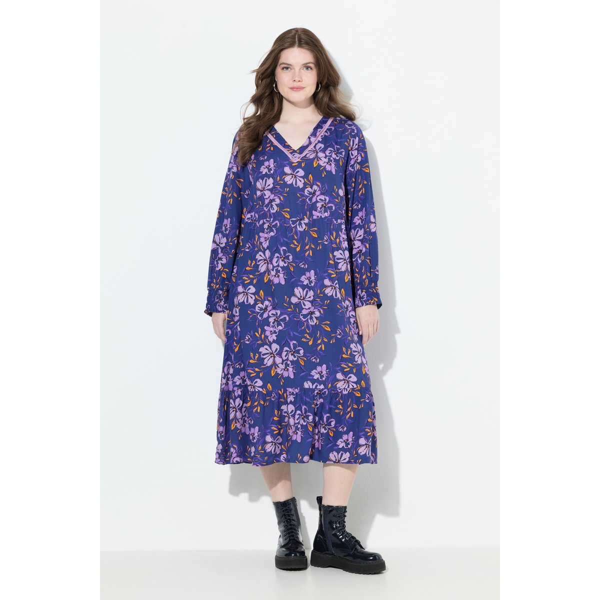 Robe midi à fleurs, coupe évasée bleu foncé, ULLA POPKEN