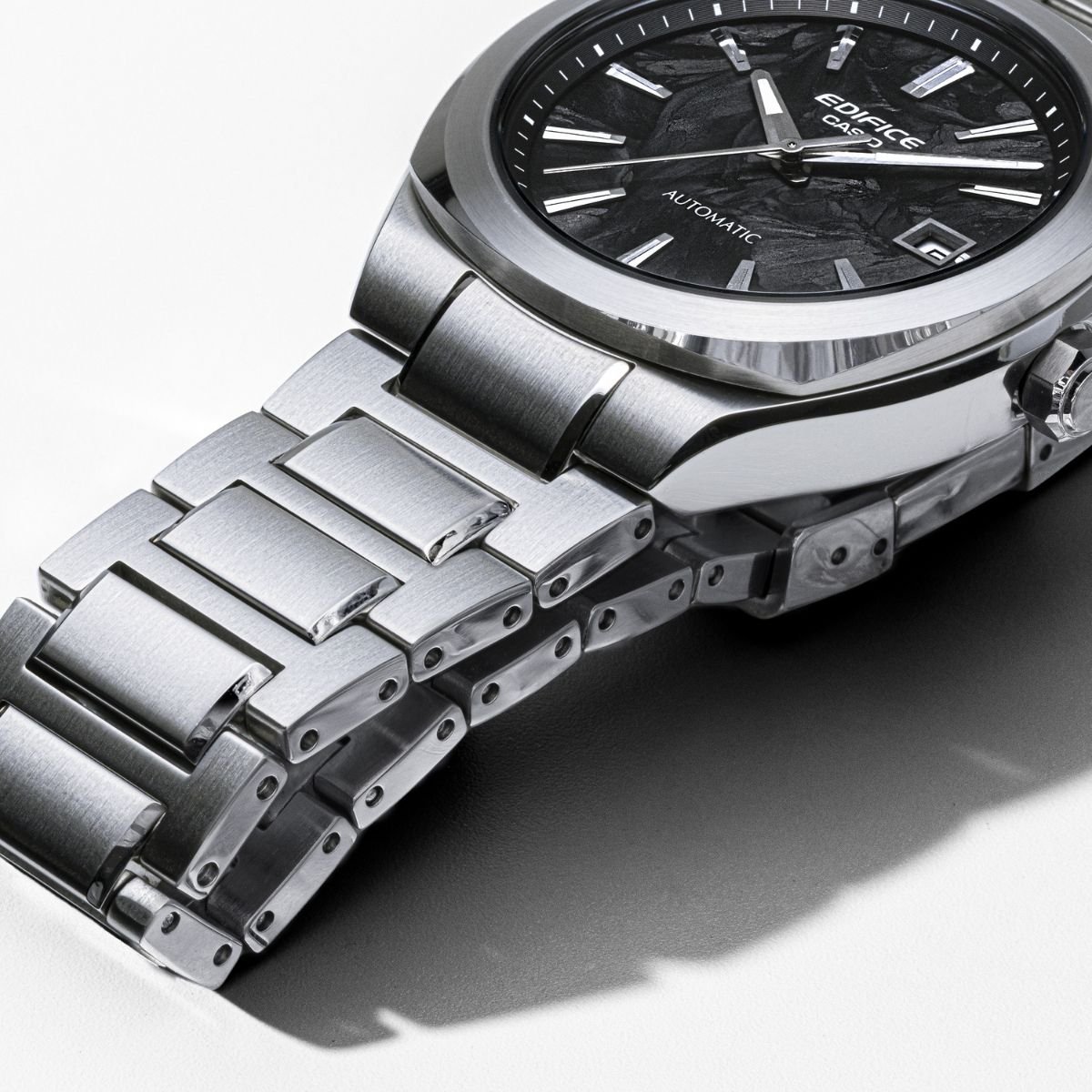 Montre Analogique EDIFICE argenté noir argenté, CASIO
