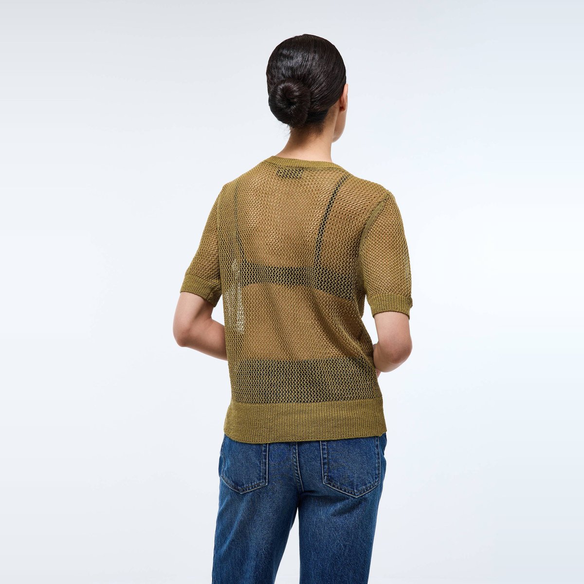 Pull manches courtes ajouré contenant du lin vieil or, MONOPRIX