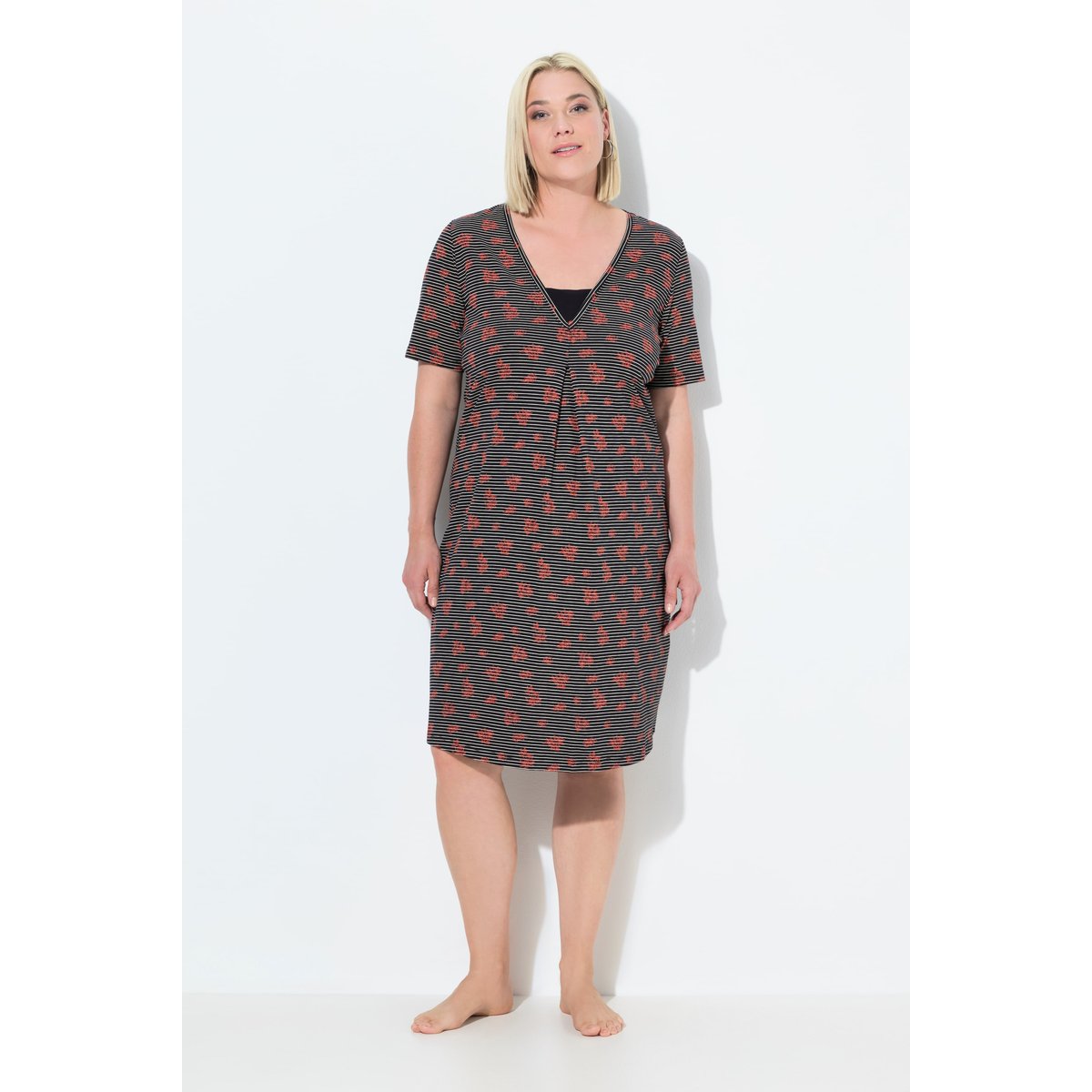 Chemise de nuit à col en V et manches noir, ULLA POPKEN