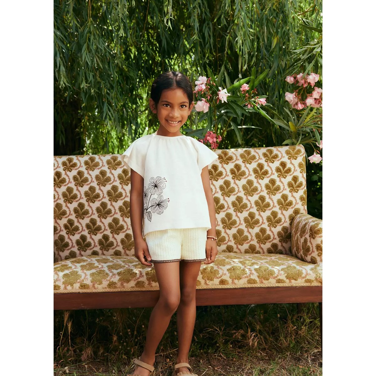 T-shirt coton fleurs brodées blanc cassé, MANGO BABY