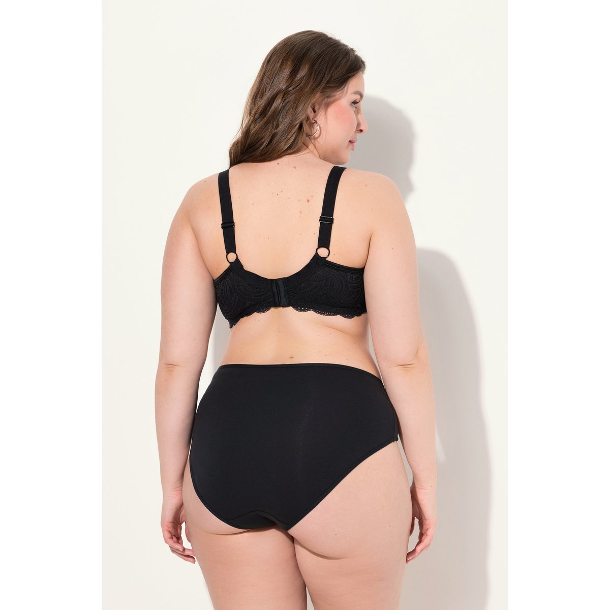 Soutien-gorge Spacer Zoe. Modèle à armatures noir, ULLA POPKEN
