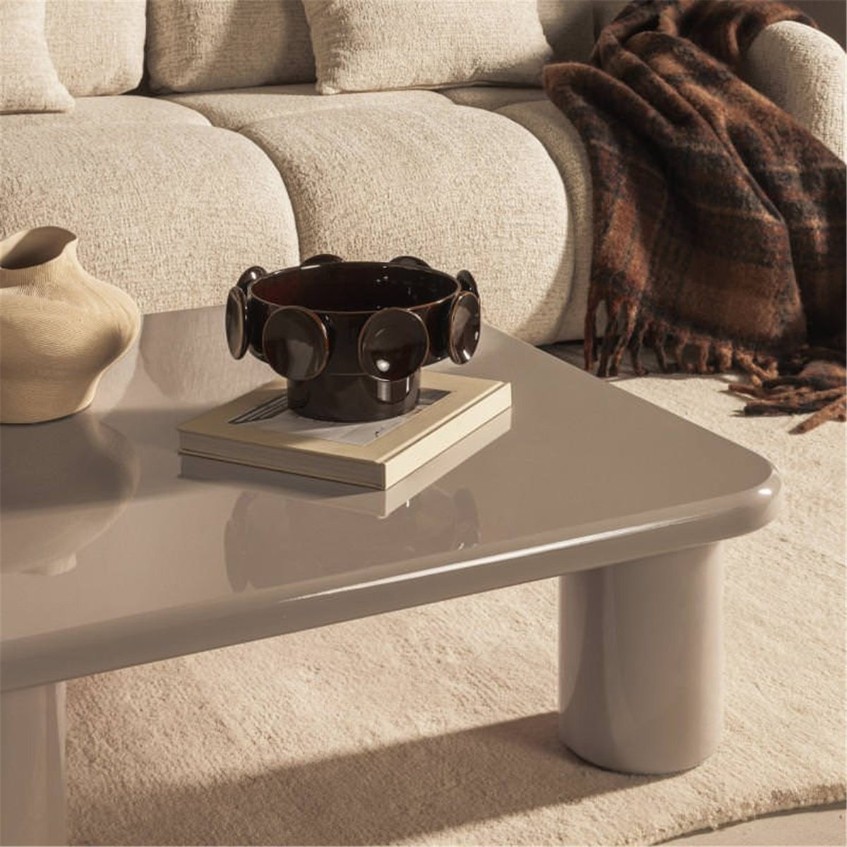 Table basse carrée collection MURIEN beige foncé brillant, RECOLLECTION