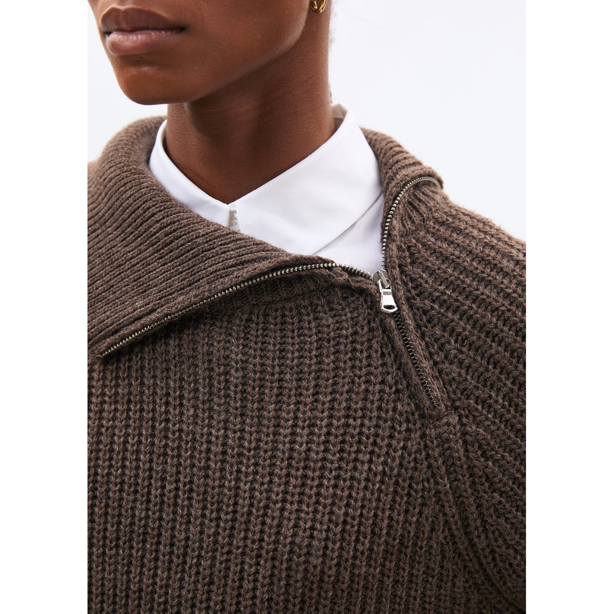 Pull col montant taupe, HUMILITY
