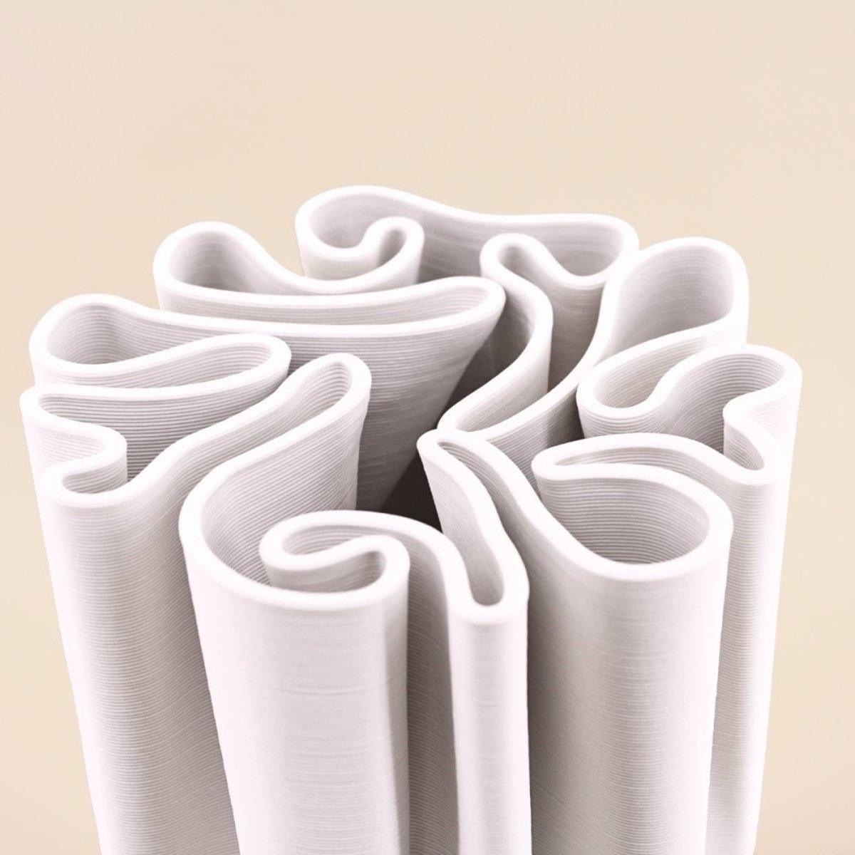 Vase en céramique plissé 3D, H28cm blanc, ORNAMI