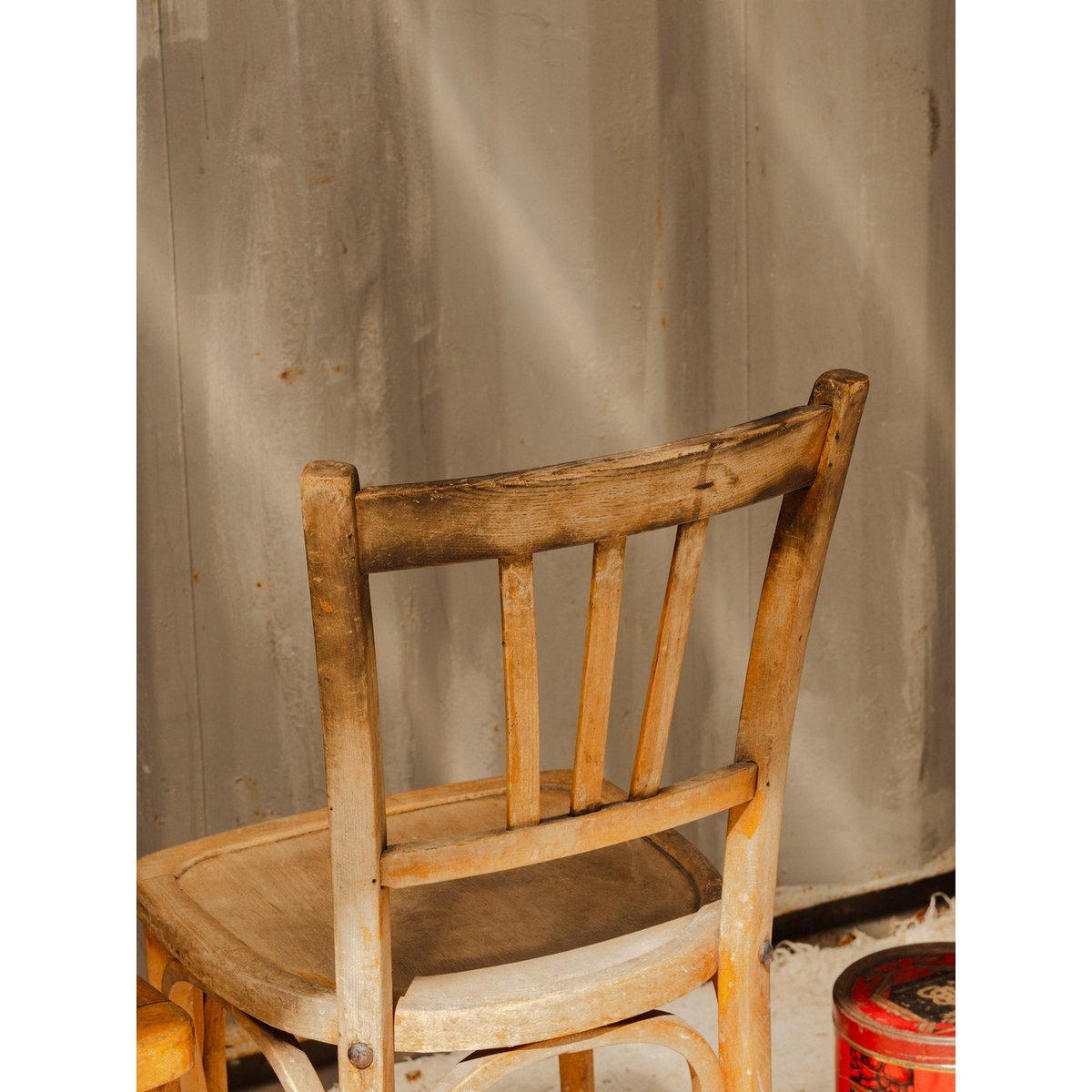 Lot de 5 chaises en bois Claude N°1543 - Bon état bois clair, DEBONGOUT