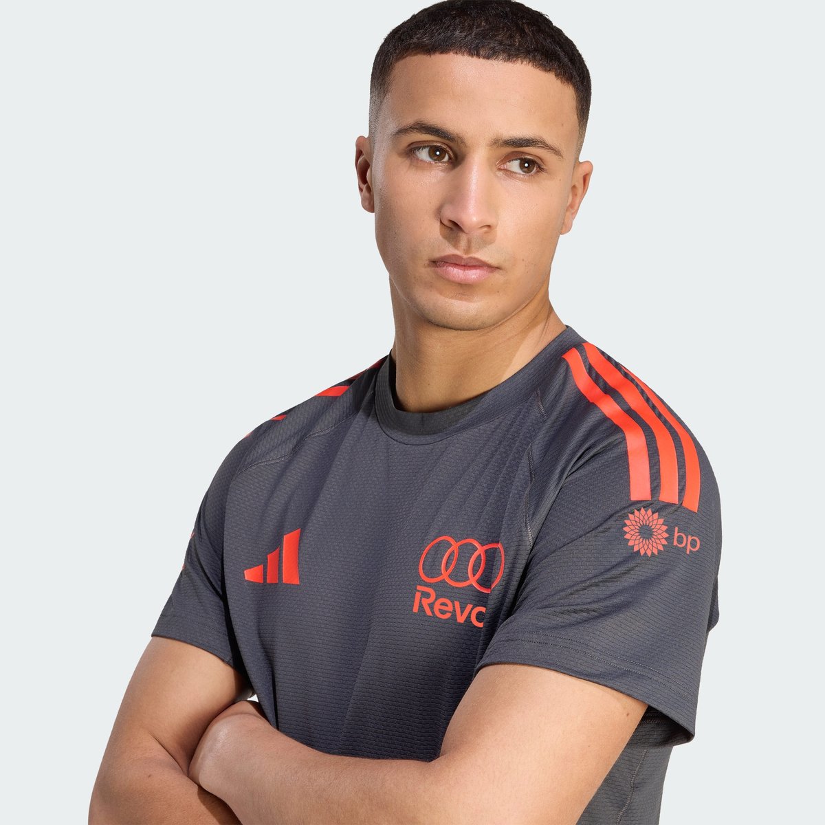 Maillot Audi Revolut F1 Team Mechanics Maillot Audi Revolut F1 Team Mechanics utility black / hi-res red, adidas Performance