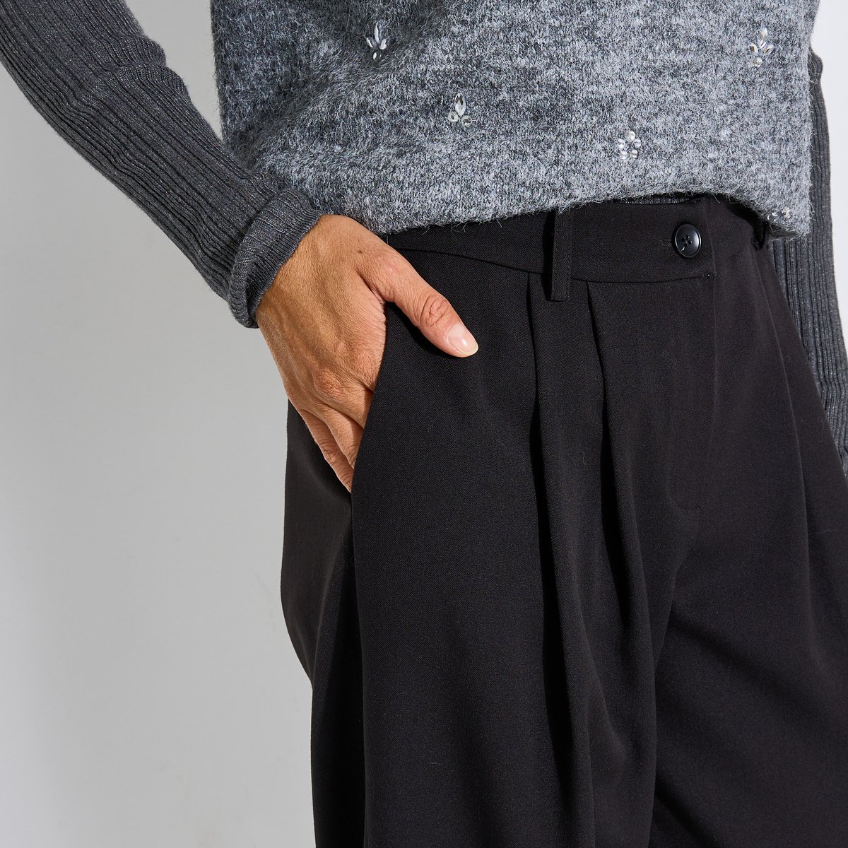 Pantalon barrel raccourci chic . noir, GRAIN DE MALICE