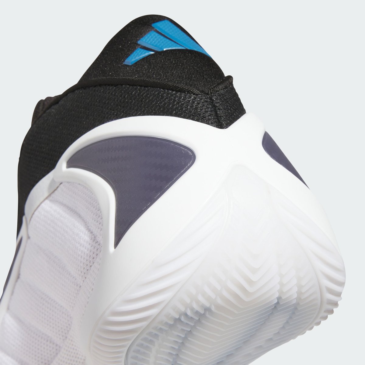 Chaussure Anthony Edwards 2 Chaussure Anthony Edwards 2 cloud white / core black / dusky ink, adidas Performance