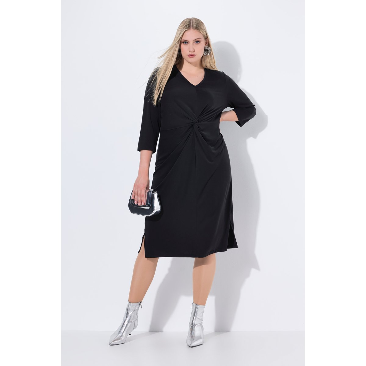Robe midi avec décolleté en V et manches noir, ULLA POPKEN