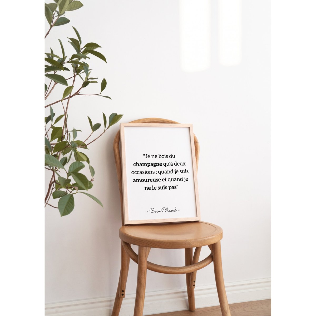 Affiche Citation Coco Chanel : 'Je ne bois du champagne…' blanc, L'AFFICHERIE
