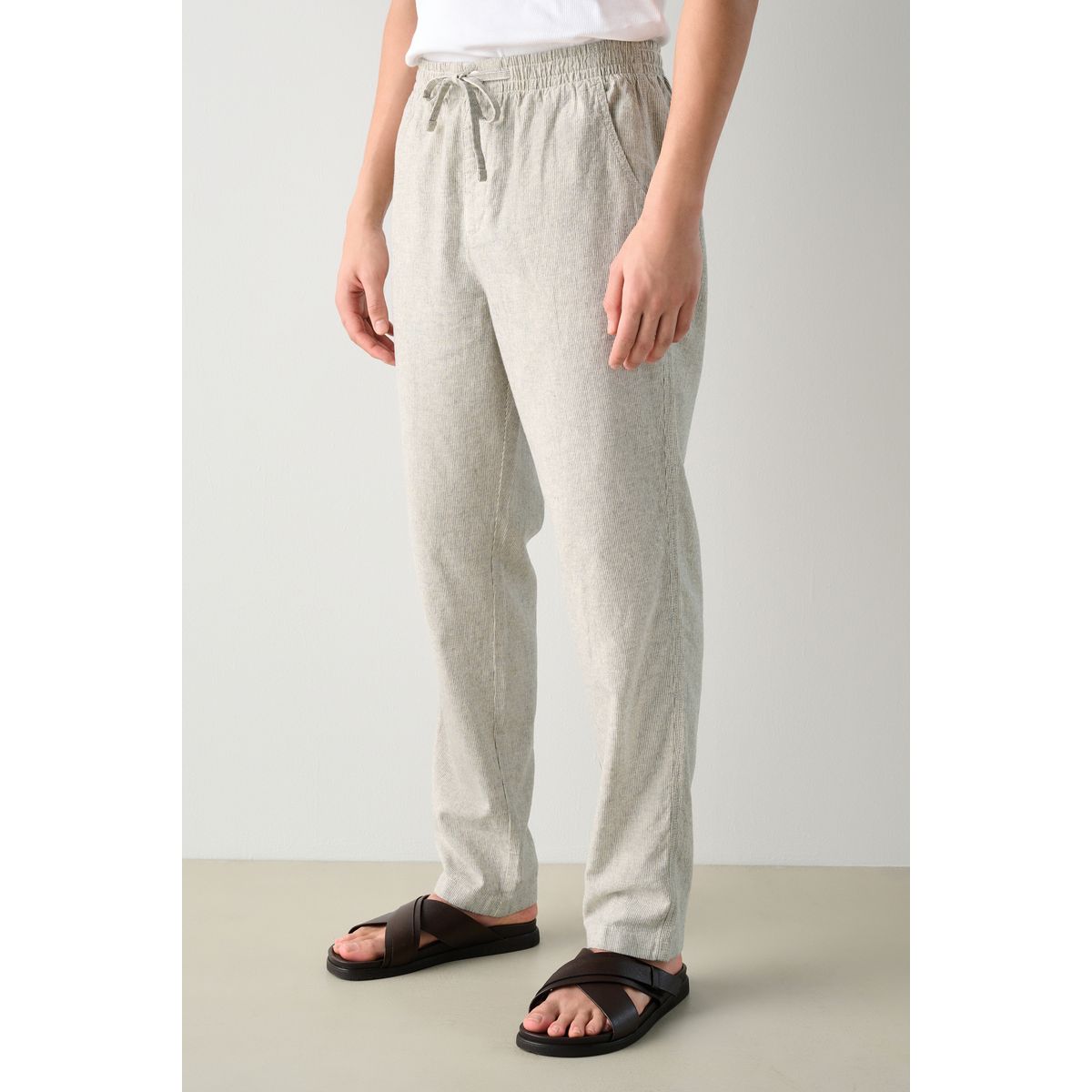 Pantalon en lin et coton à rayure écru/marron champignon, NEXT