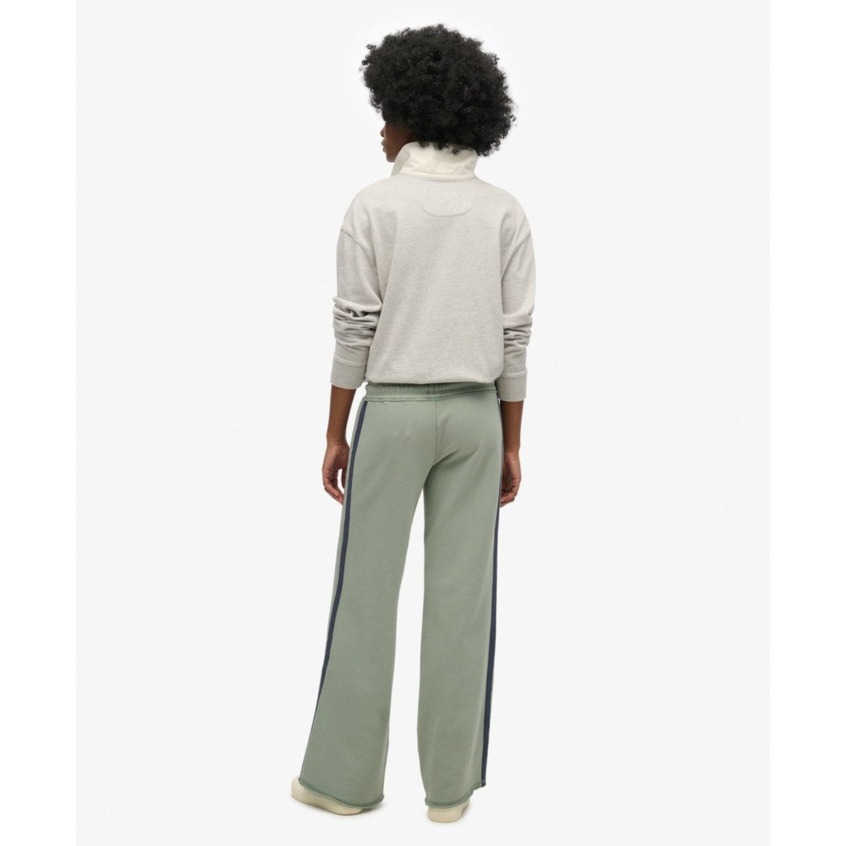 Pantalon de survêtement droit à logo Athletic Essentials vert lily pad, SUPERDRY