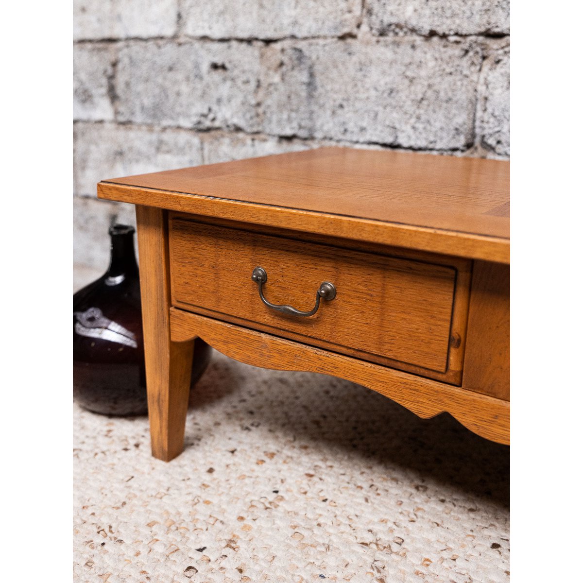 Table basse style campagne Léonie N°1113 - Bon état beige, DEBONGOUT