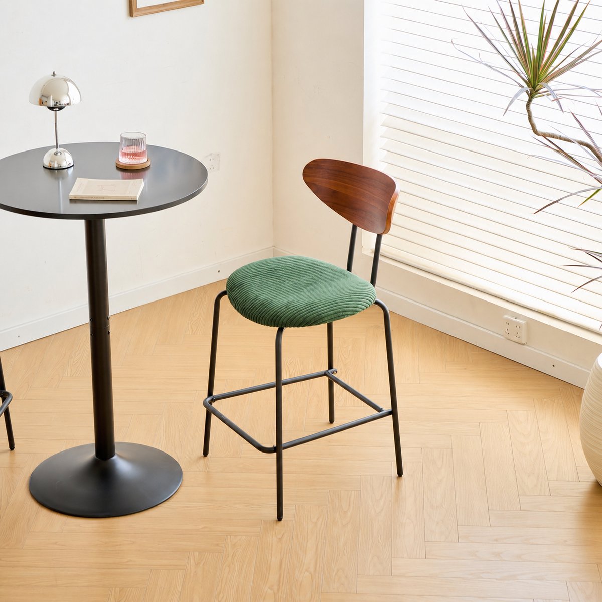 Lot de 2 tabourets de bar en métal et bois, NIBE vert, NORDLYS