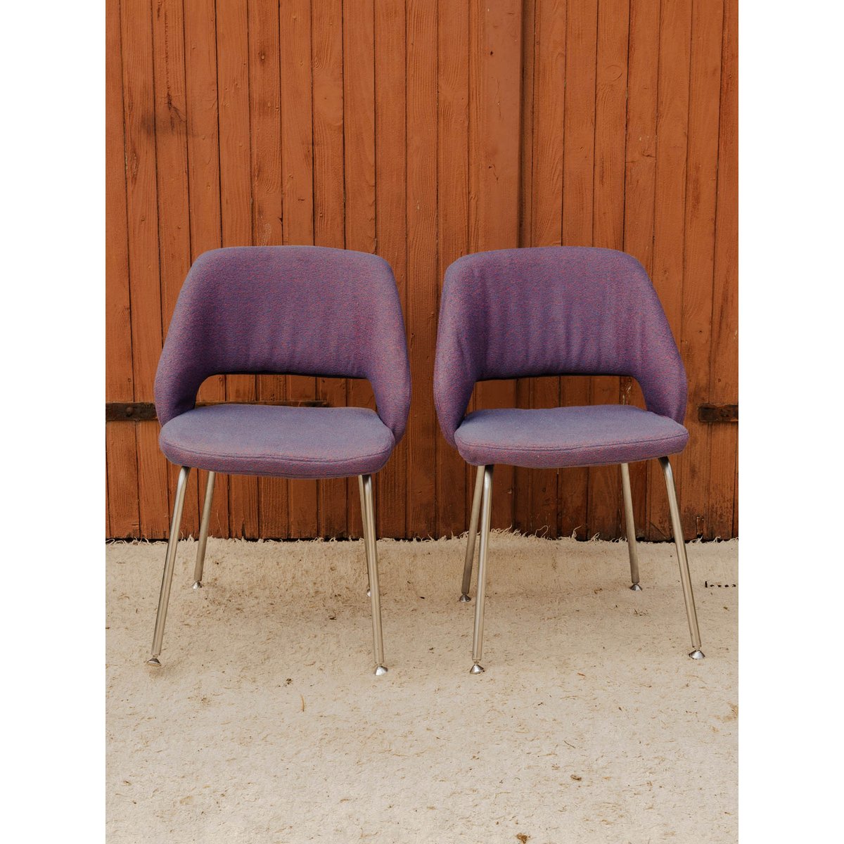Lot de 4 chaises en tissu violet Alma N°2078 - Bon état argenté, DEBONGOUT