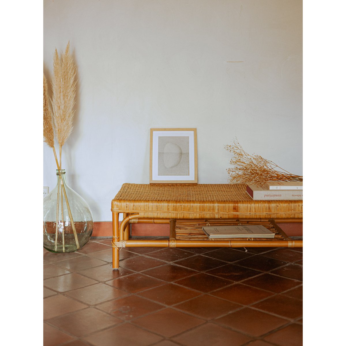 Table basse en osier et surface en cannage Léonie N°1074 - Bon état bois clair, DEBONGOUT
