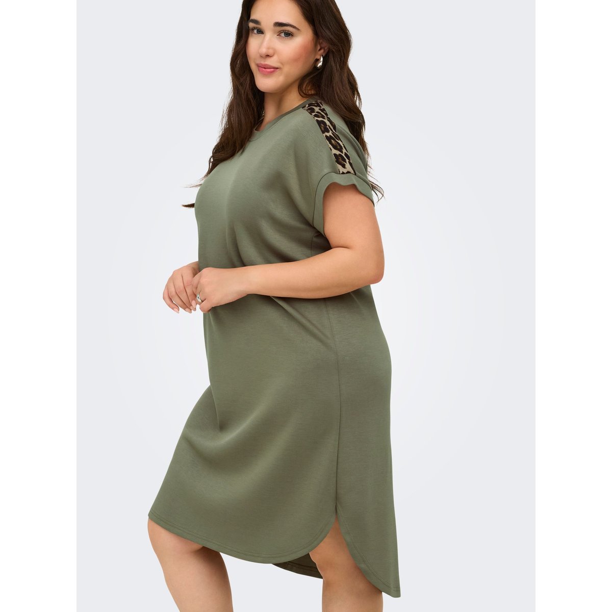 Robe grise - smokey olive, ONLY CARMAKOMA