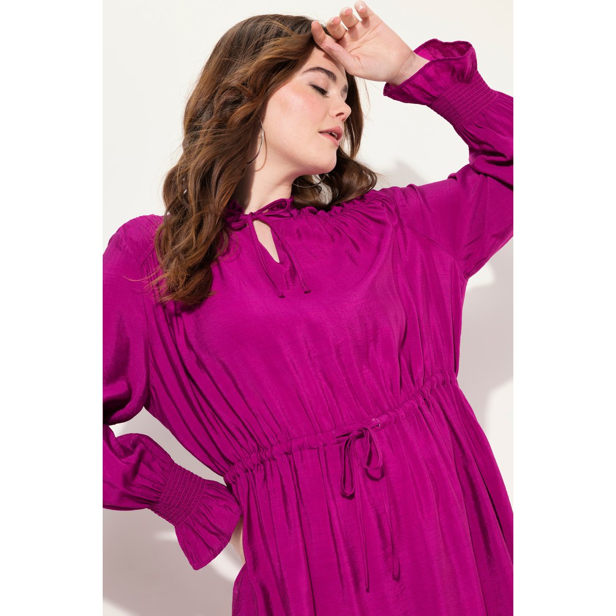 Robe coupe trapèze, col montant avec ruchés baie, ULLA POPKEN