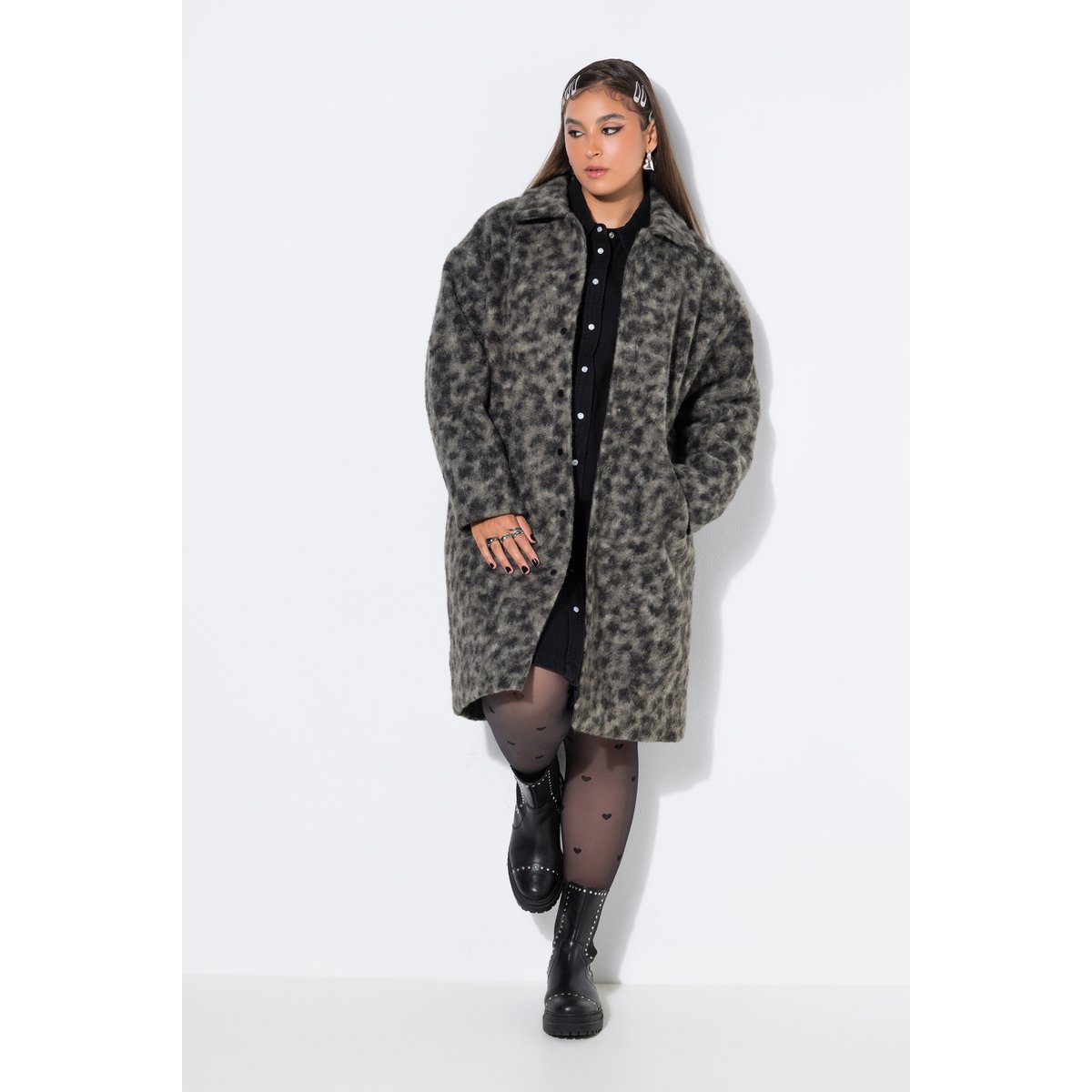 Manteau en peluche, coupe desserée anthracite, STUDIO UNTOLD