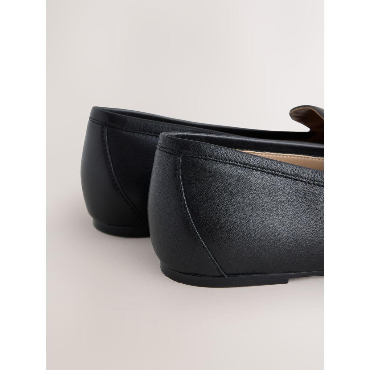 Mocassins en cuir à bout pointu noir, NEXT
