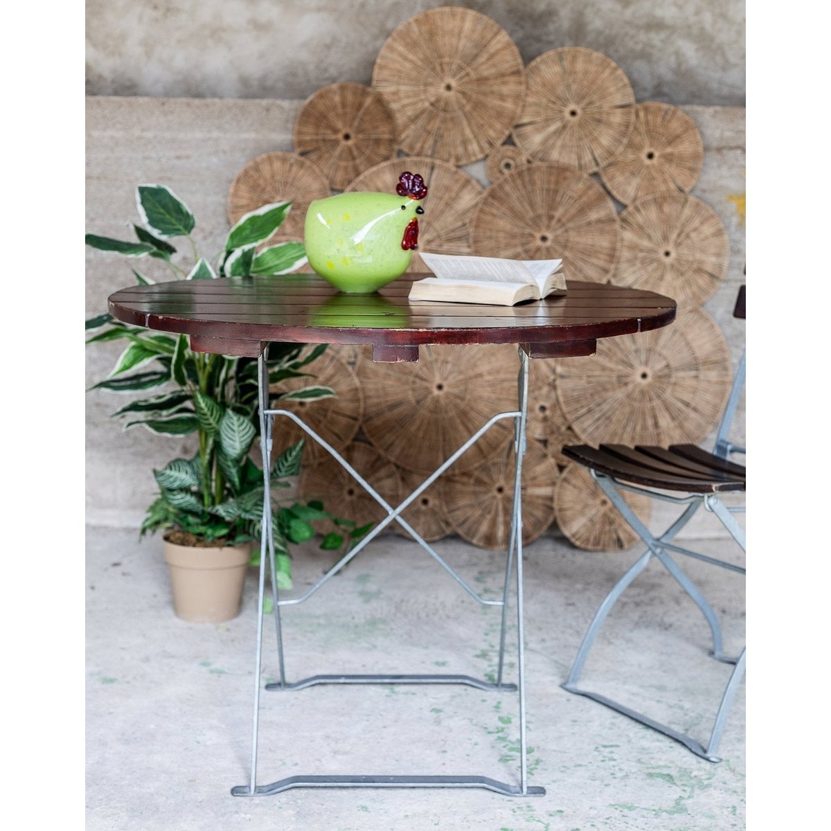 Table à manger pliable d'extérieur Romy N°1558 - Bon état bois foncé, DEBONGOUT