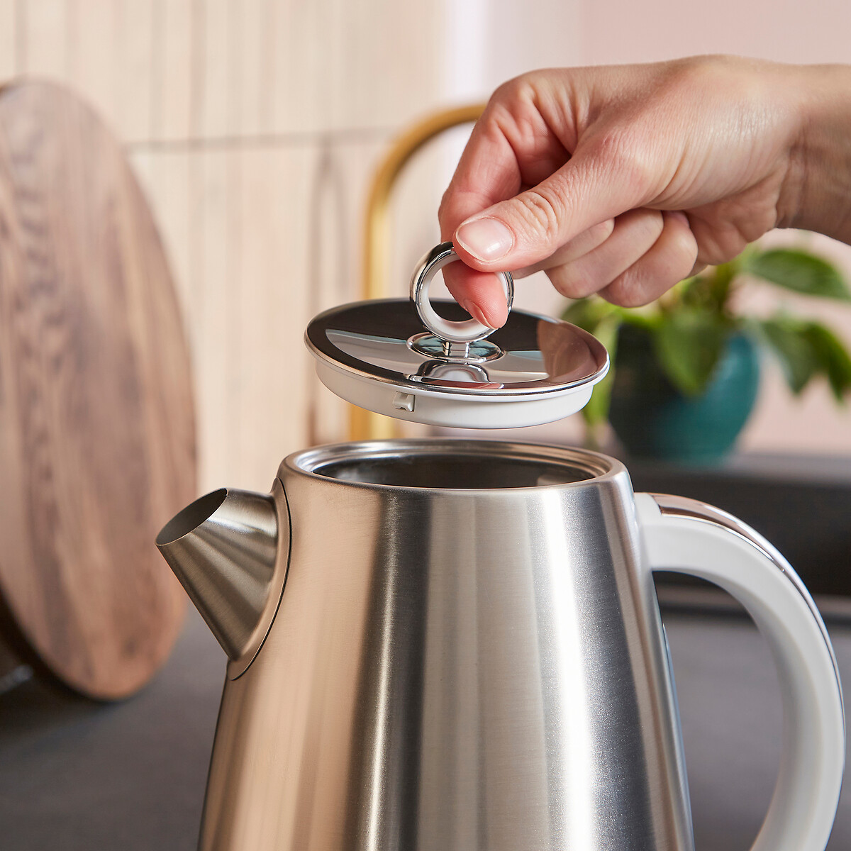 Mexborough 1.7L Stainless Steel Kettle white, MORPHY RICHARDS