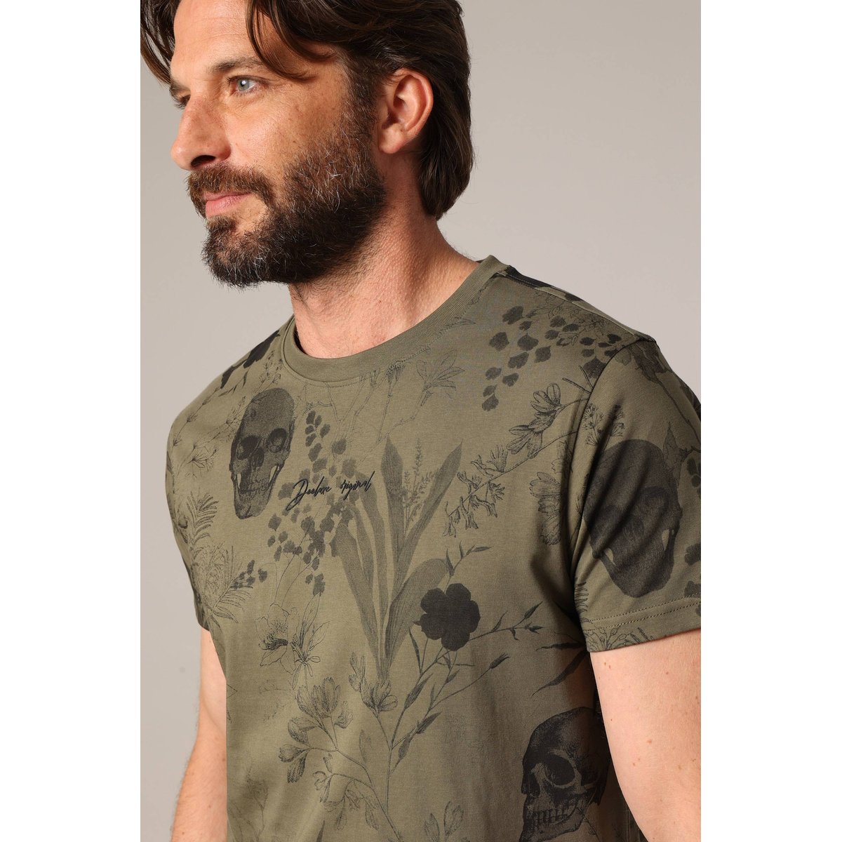 T-shirt 100% coton avec imprimé végétal et têtes de mort intégrées BOTANICAL dark khaki, DEELUXE