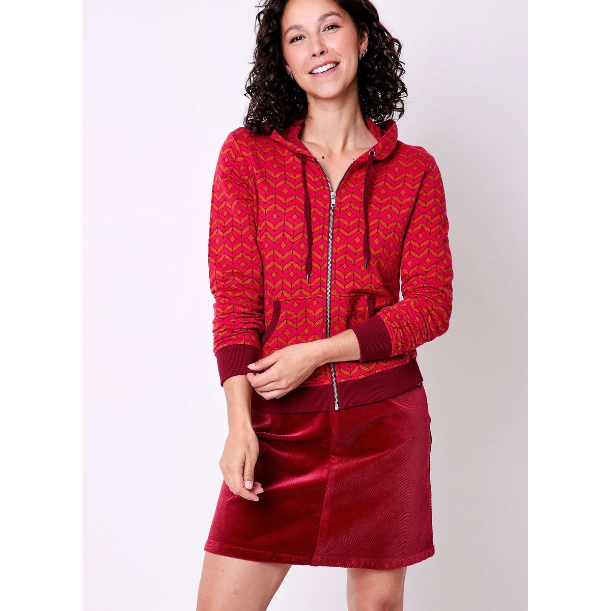 Sweat zippé maille jacquard YUMI rouge grenade, LA FIANCÉE