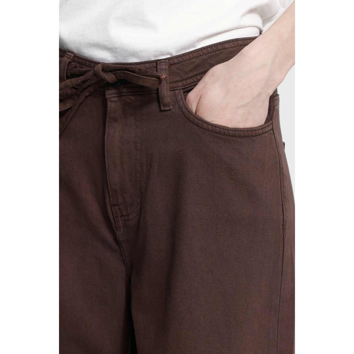 Jean coupe droite, jambes larges marron chicory coffee, ICHI
