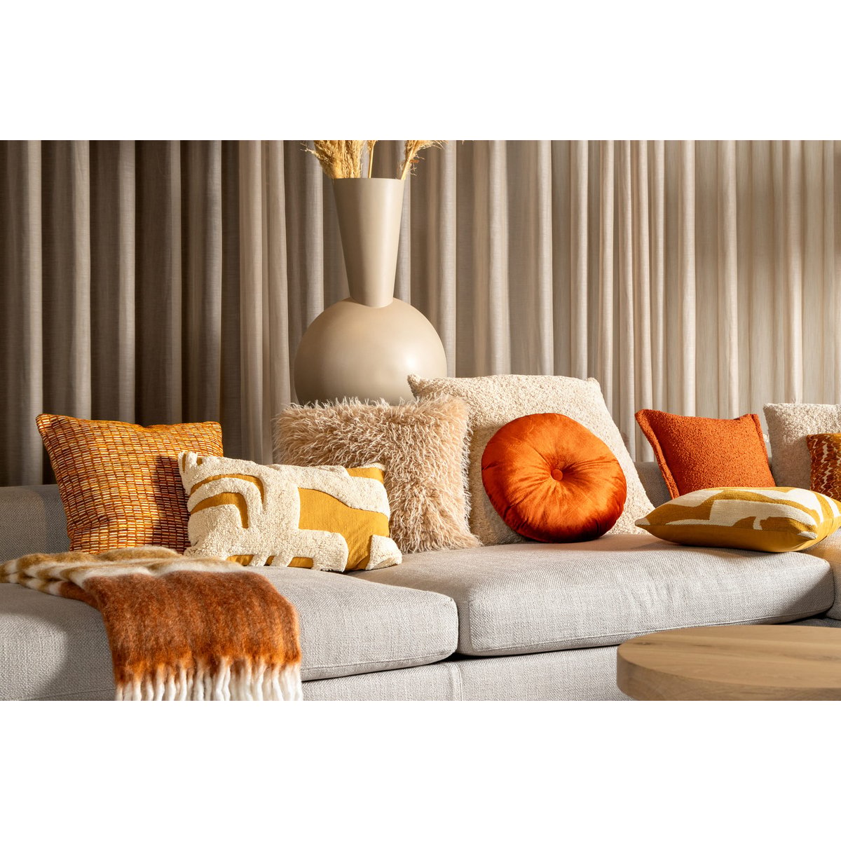 Coussin Cara beige, DUTCH DECOR