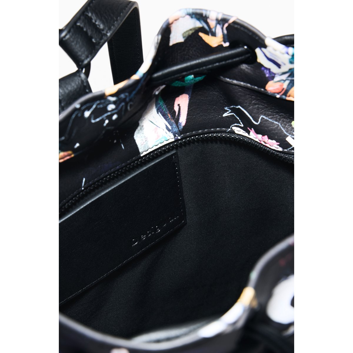 Sac à dos moyen tressé fleurs noir, DESIGUAL