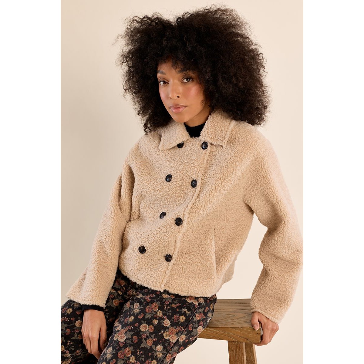 Veste courte imitation mouton beige, MOLLY BRACKEN