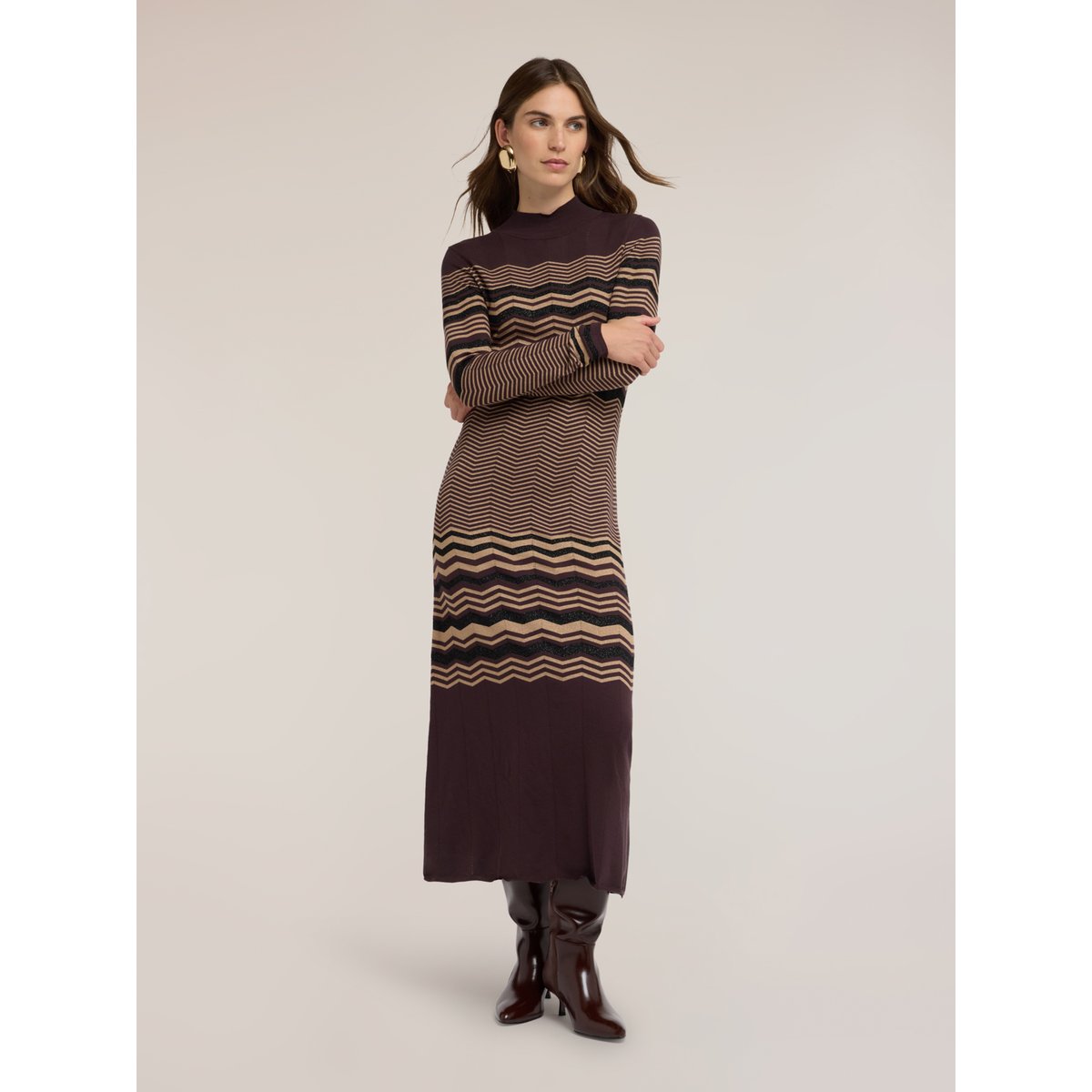 Robe jacquard à motif chevron marron, MOTIVI