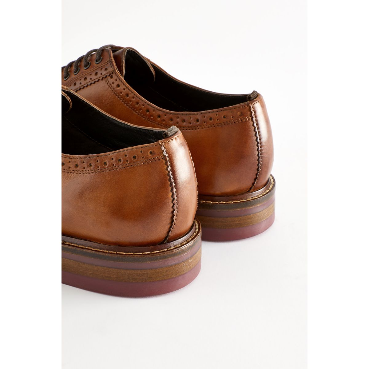 Chaussures richelieu cuir contrastantes marron fauve, NEXT