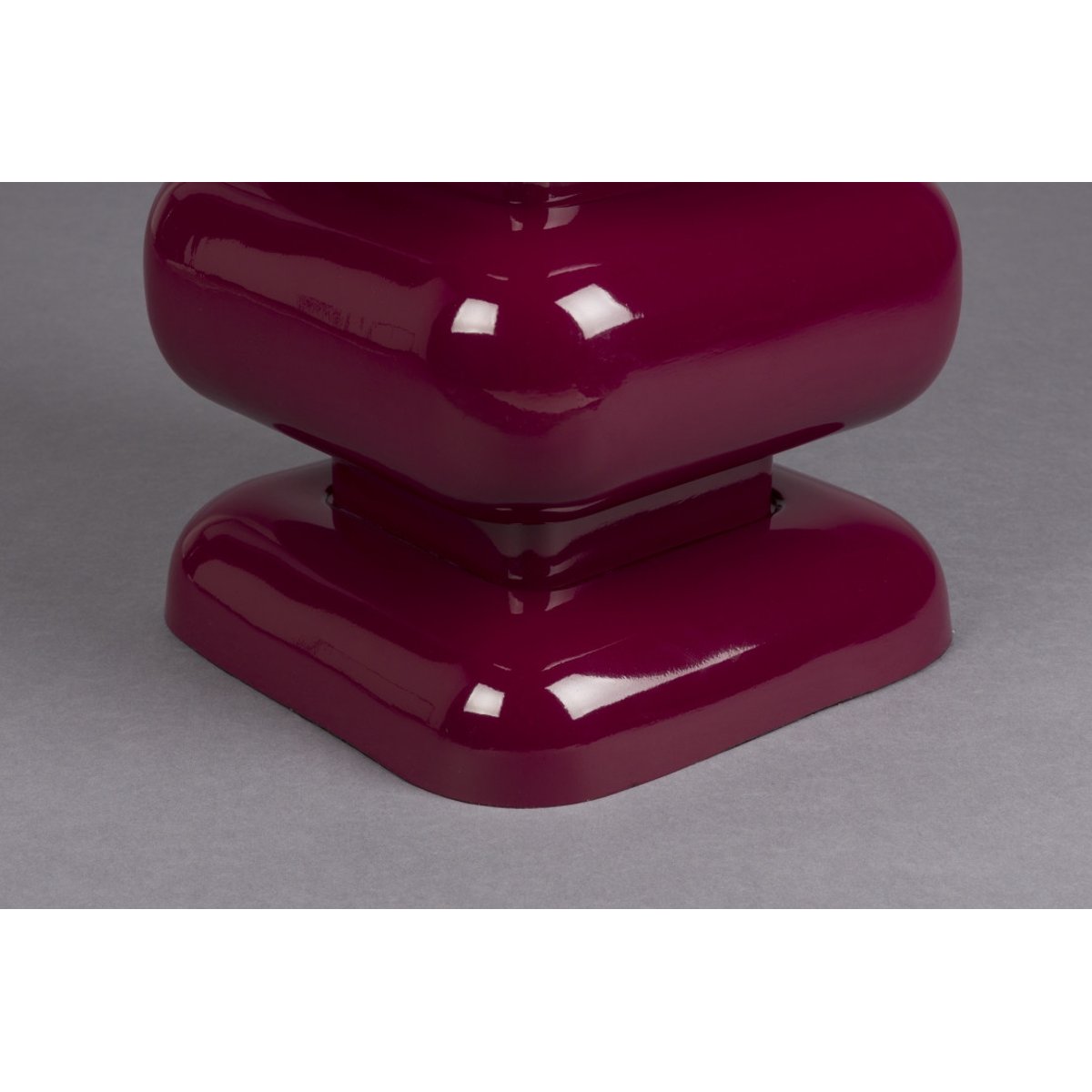 Bout de canapé en métal, STUBBY rouge, DUTCHBONE
