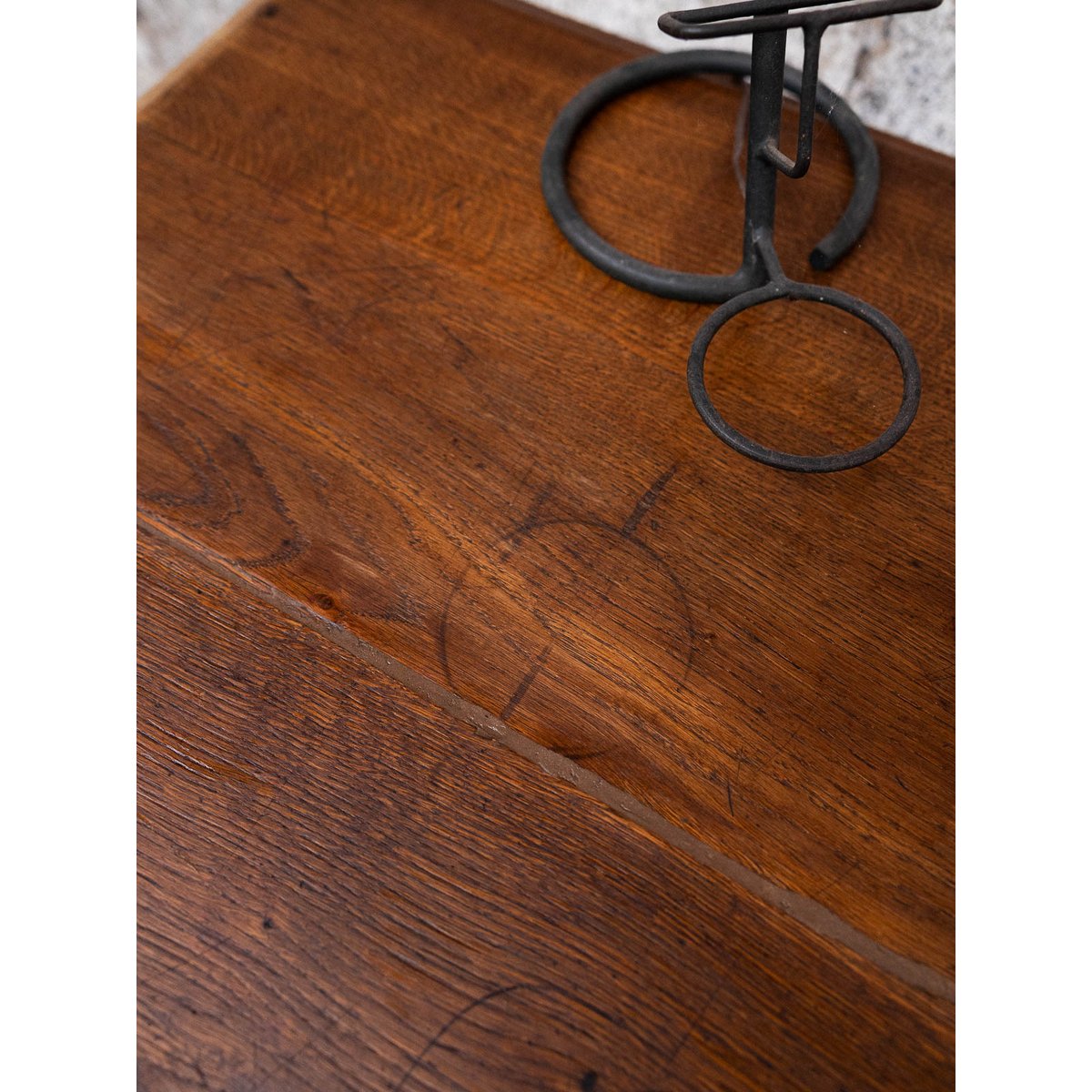 Grand bureau en bois Edouard N°1046 - Bon état marron, DEBONGOUT