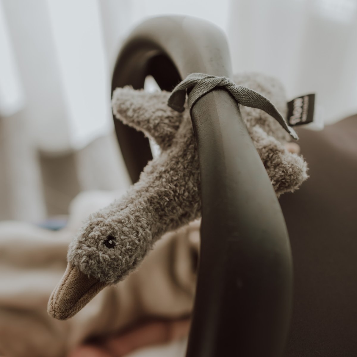 Peluche bruit blanc à suspendre gris, FLOW