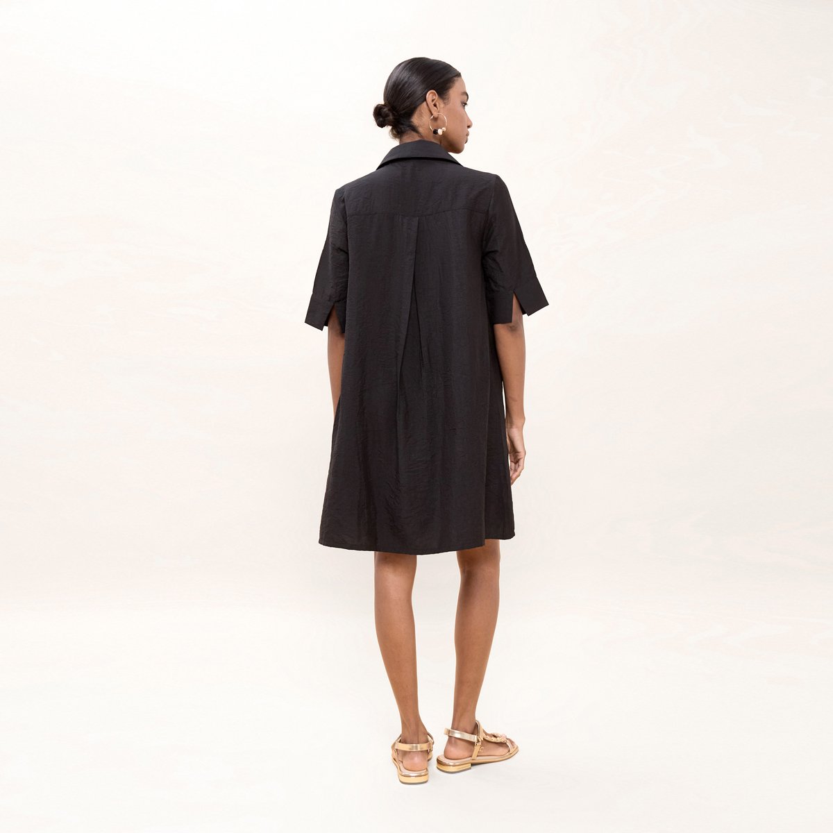 Robe chemise courte brodée noir, LOLA CASADEMUNT