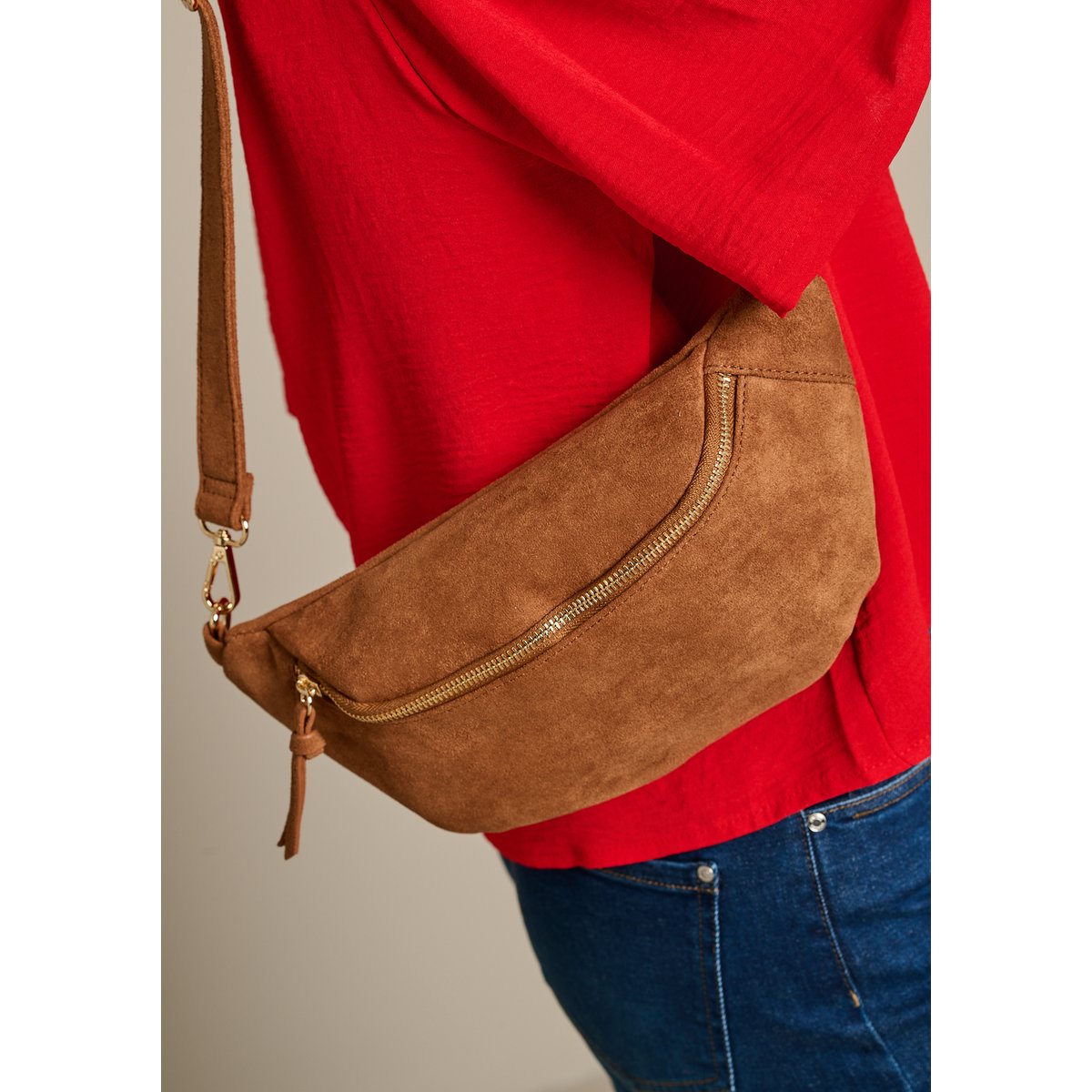 Sac banane suedine caramel, LOLALIZA