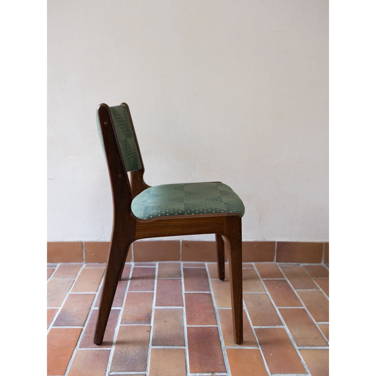 Lot de 4 chaises tendances Alma N°1801 - Bon état vert, DEBONGOUT