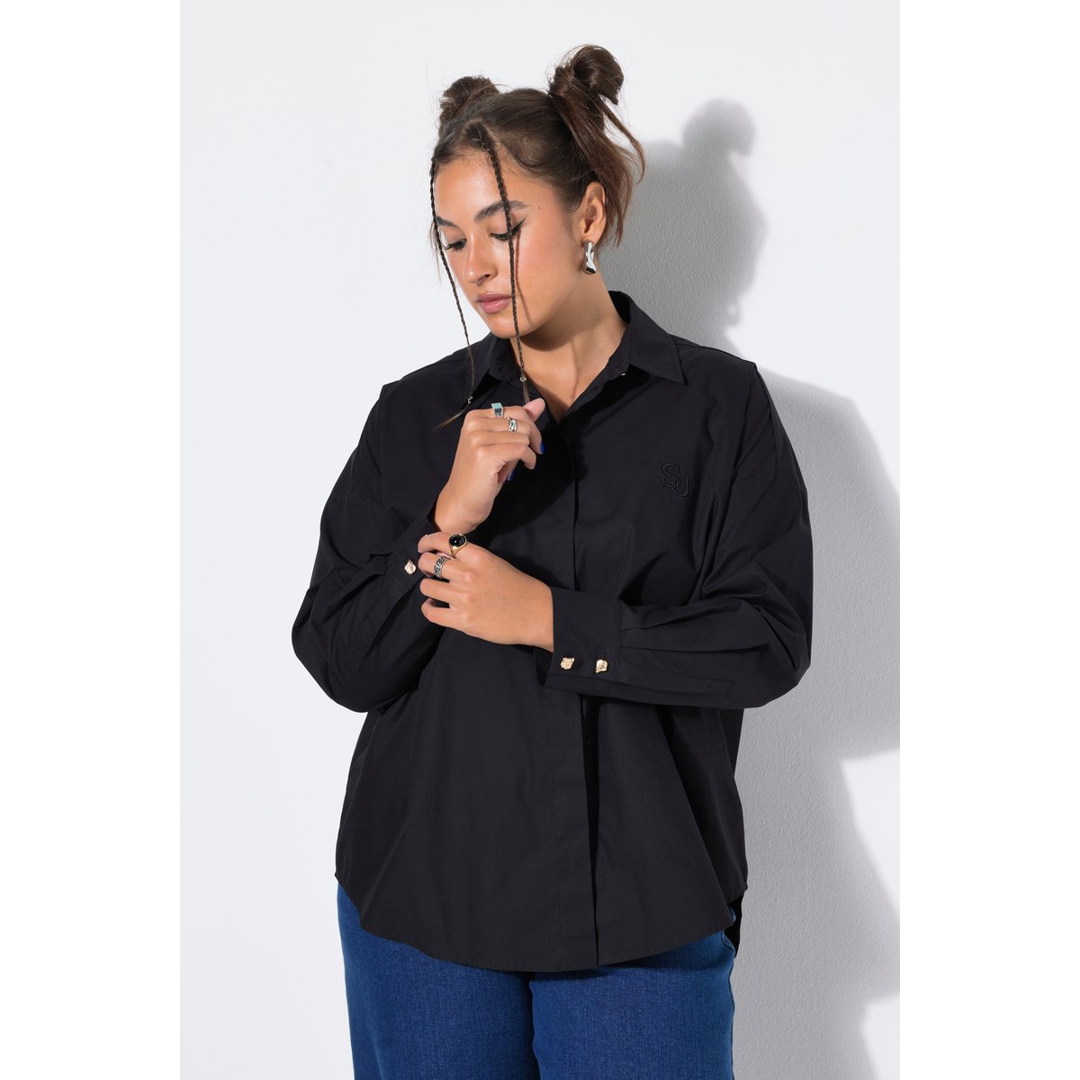 Chemise, coupe oversize, broderie SU noir, STUDIO UNTOLD