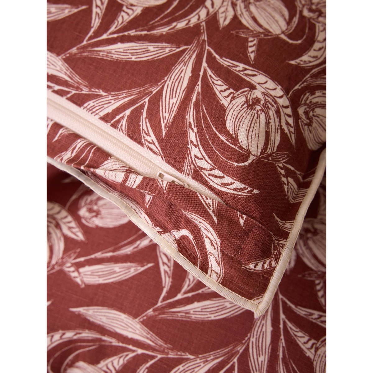 Housse de coussin imprimée "Lucie" acajou, CYRILLUS