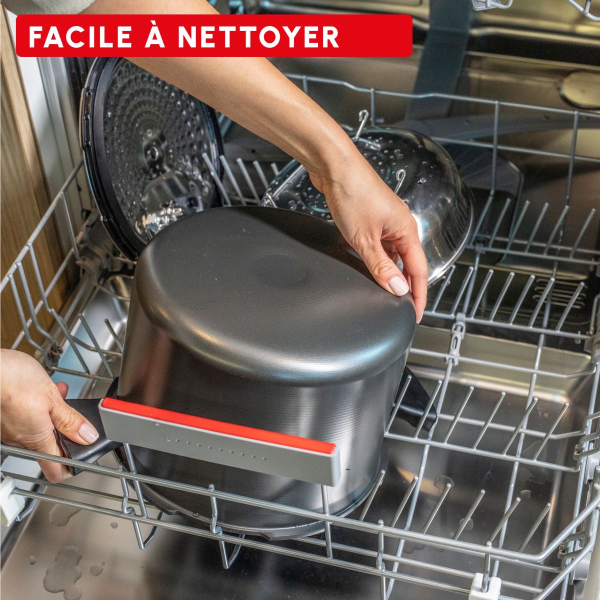 Cookeo CE85B8F0 Cookeo+ STD Noir - 6L (jusqu'à 6 personnes) - 6 mode de cuisson - 180 recettes couleur unique, MOULINEX